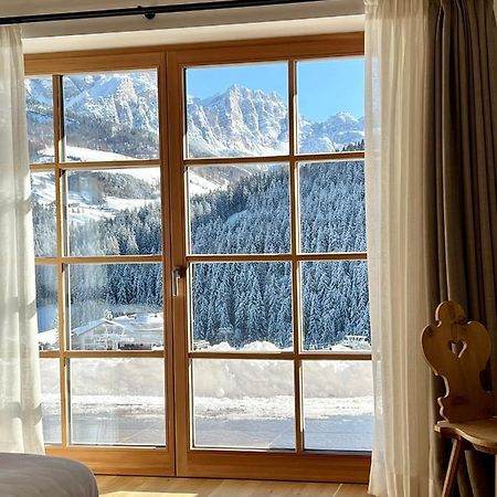 Apartamento Surrounded By Green - Luxury Chalet At The Foot Of The Dolomites La Villa  Exterior foto