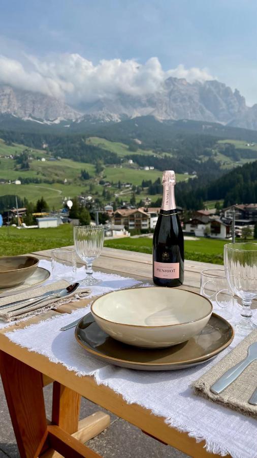 Apartamento Surrounded By Green - Luxury Chalet At The Foot Of The Dolomites La Villa  Exterior foto